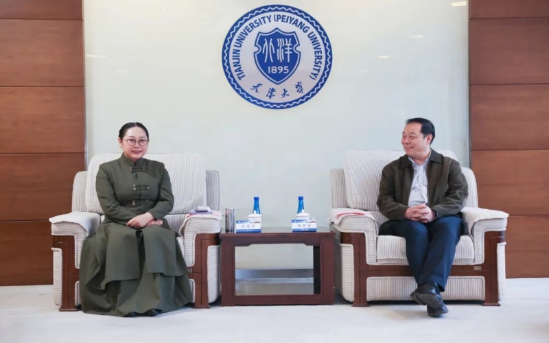 張榮華主席應(yīng)邀出席天津大學創(chuàng)業(yè)大講堂活動，張君婷總裁作主題演講