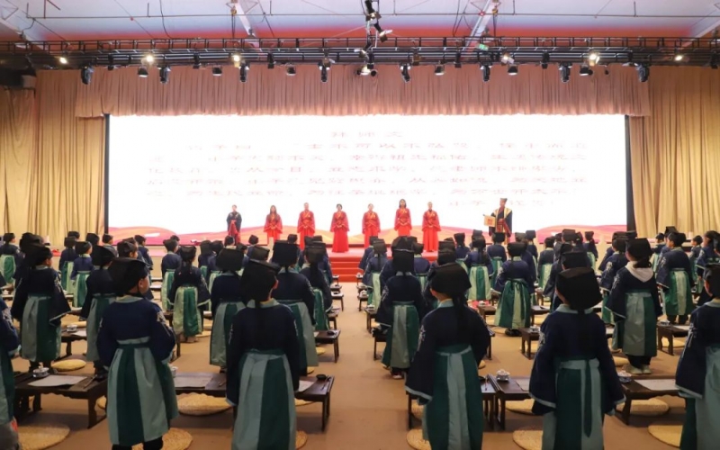 800余組家庭，近1800人，這兩場盛大的“開筆禮”，讓孩子們終身難忘！