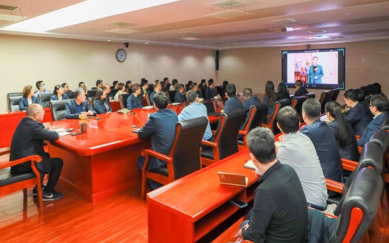 融誠物產(chǎn)集團(tuán)召開深入學(xué)習(xí)貫徹民營企業(yè)座談會和全國兩會精神宣講會