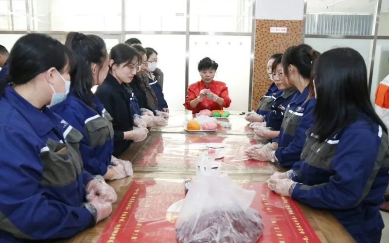 巧手捏面塑 指尖傳非遺！榮程鋼鐵這場活動超有趣