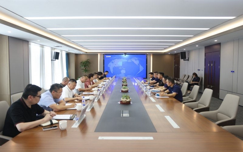 內(nèi)蒙古自治區(qū)錫林郭勒盟正藍(lán)旗委副書(shū)記、旗長(zhǎng)劉曉敏到訪榮程集團(tuán)